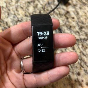 Fitbit charge 3. EUC.